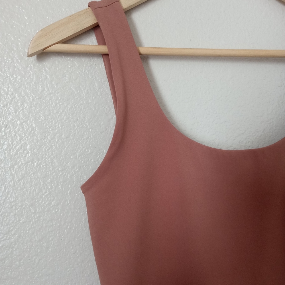 Express Body Contour Compression High Scoop Neck Bodysuit Bodycon* - Picture 3 of 9